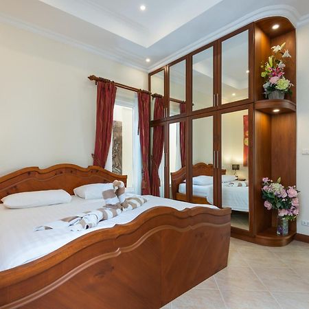 Village Austria Luxury Pool Villas Pattaya Exterior photo