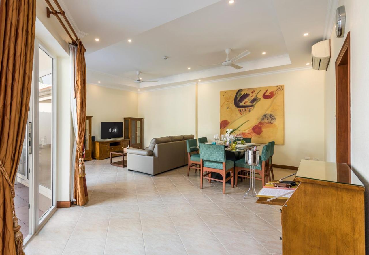 Village Austria Luxury Pool Villas Pattaya Exterior photo