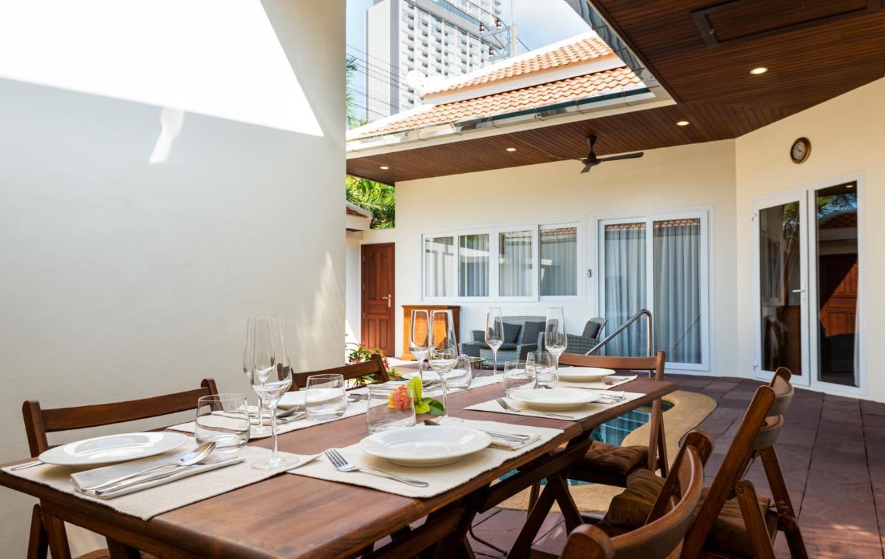 Village Austria Luxury Pool Villas Pattaya Exterior photo
